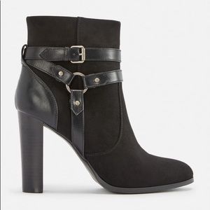 NWOT Ankle Booties